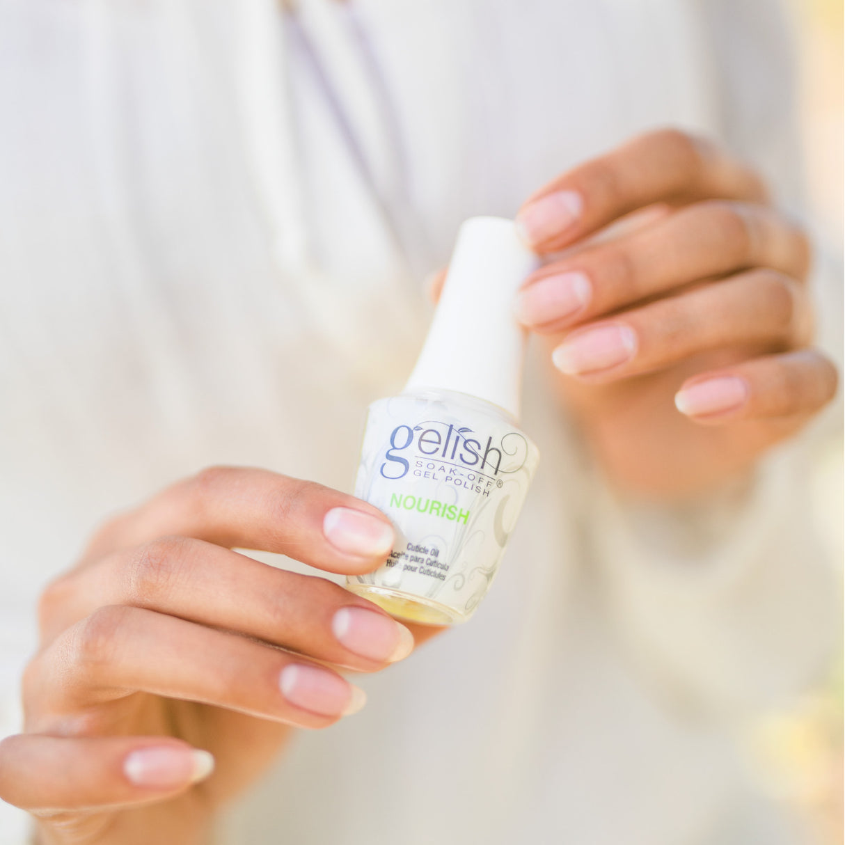 Gelish Nourish Nail Cuticle Oil 15ml Hand Shot With Bottle