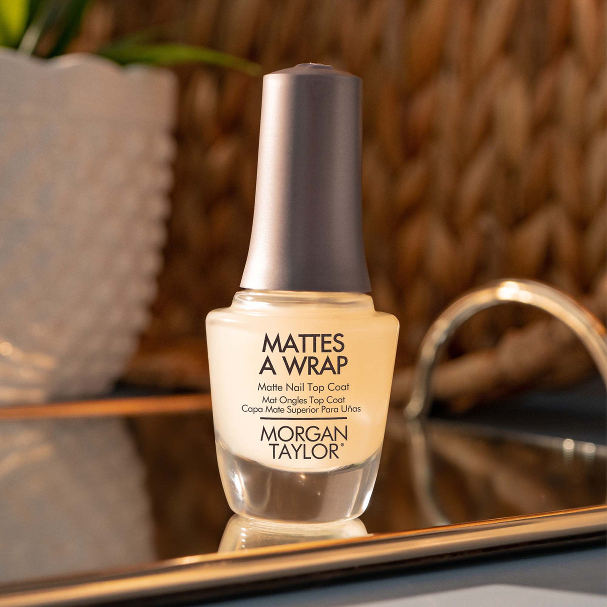 Morgan Taylor Mattes A Wrap Top Coat 15ml Life Photo