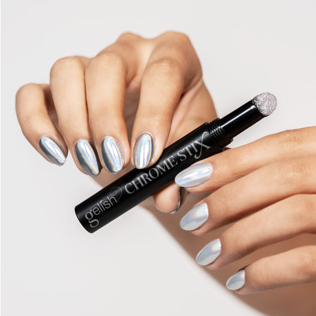 Gelish Chrome Stix - Silver Holographic Box Colour With Finger Nails