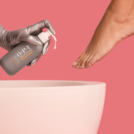 OPI Nature Strong Nails & Skin - Pedi Soak 250ml Product Application For A Pedicure View