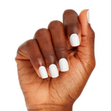 OPI Suzi Chases Portu-geese Fingers With Colour